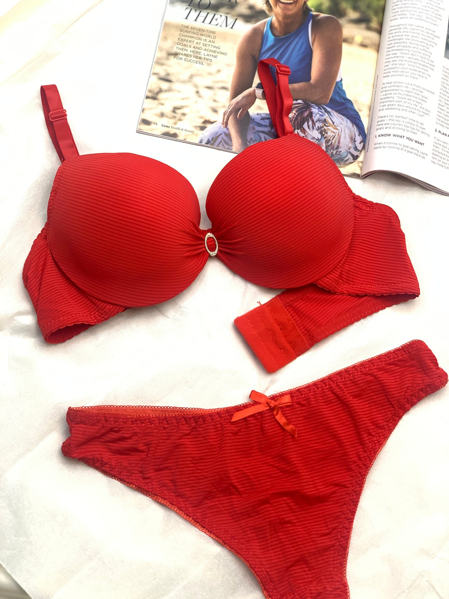 Knot Style Padded Pushup Underwired Bra and Thong Underwear