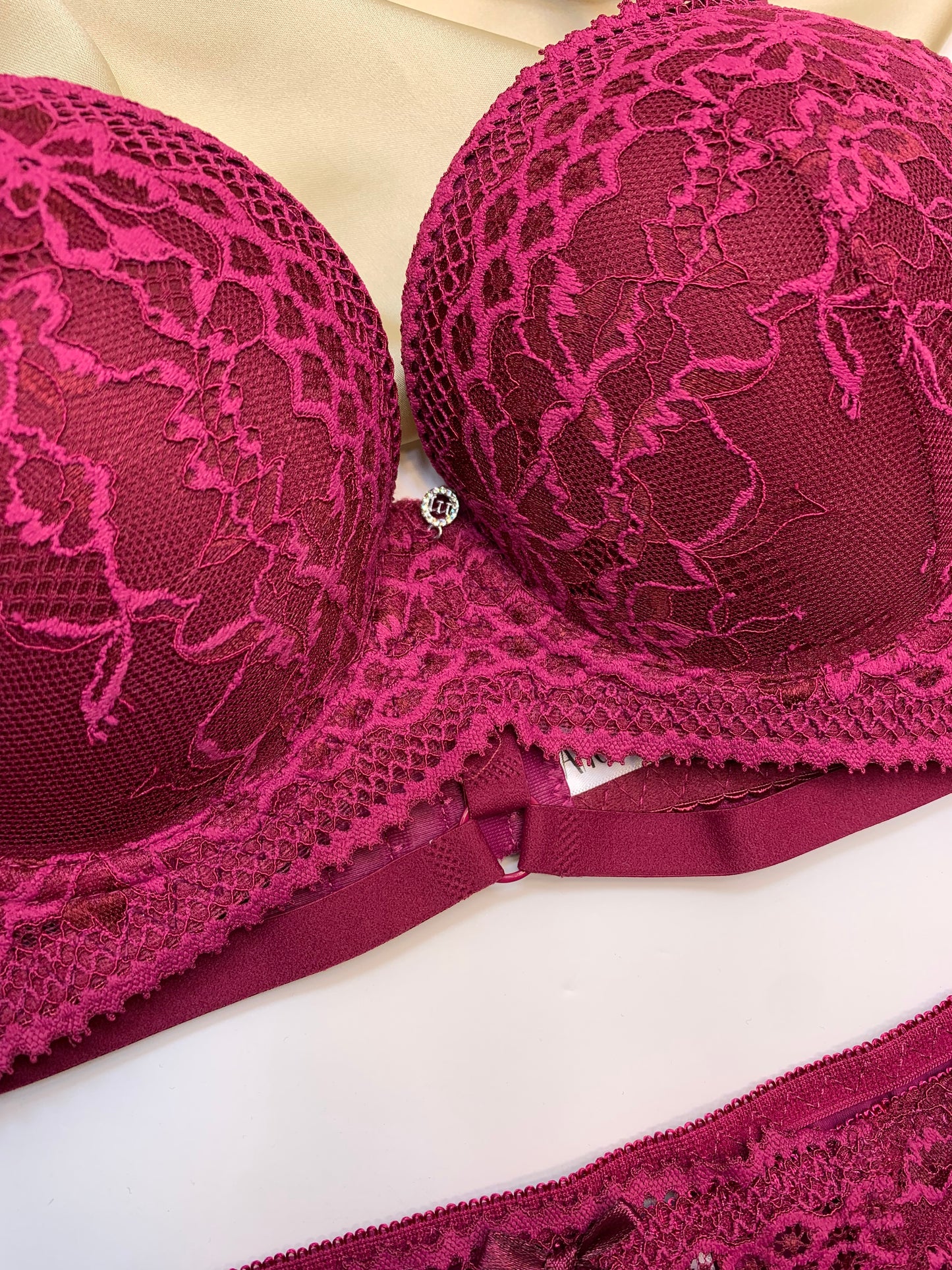 (36-42)C Cup Bridal Lace Pattern Padded Pushup Wire Bra & Matching Underwear (001)