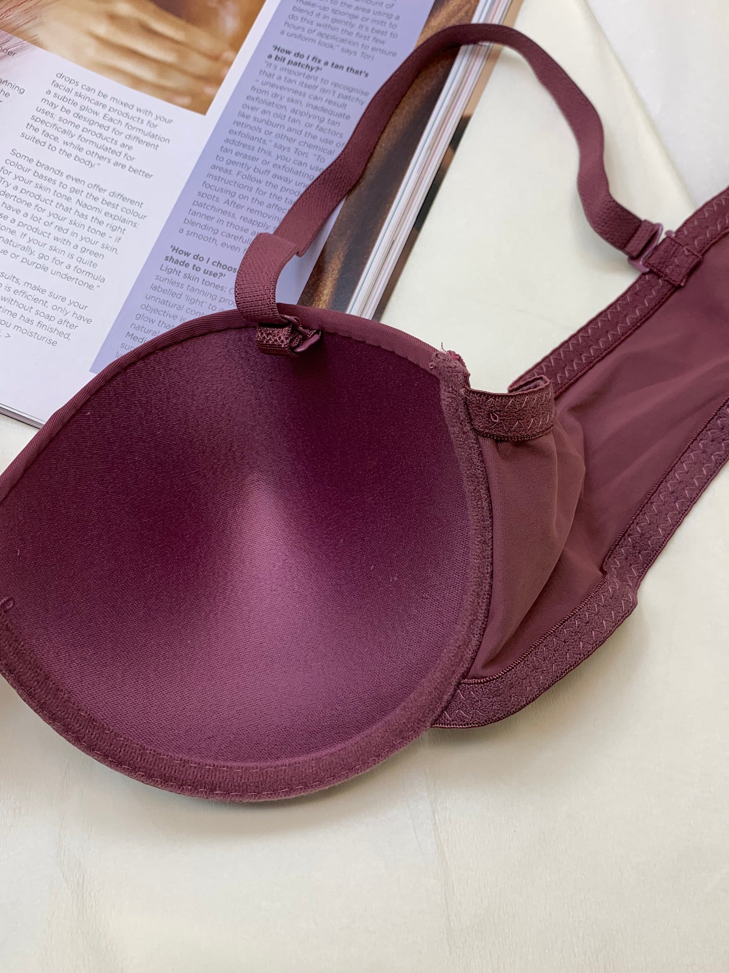 Knot Style Solid Color Single Padded Push-up Bra