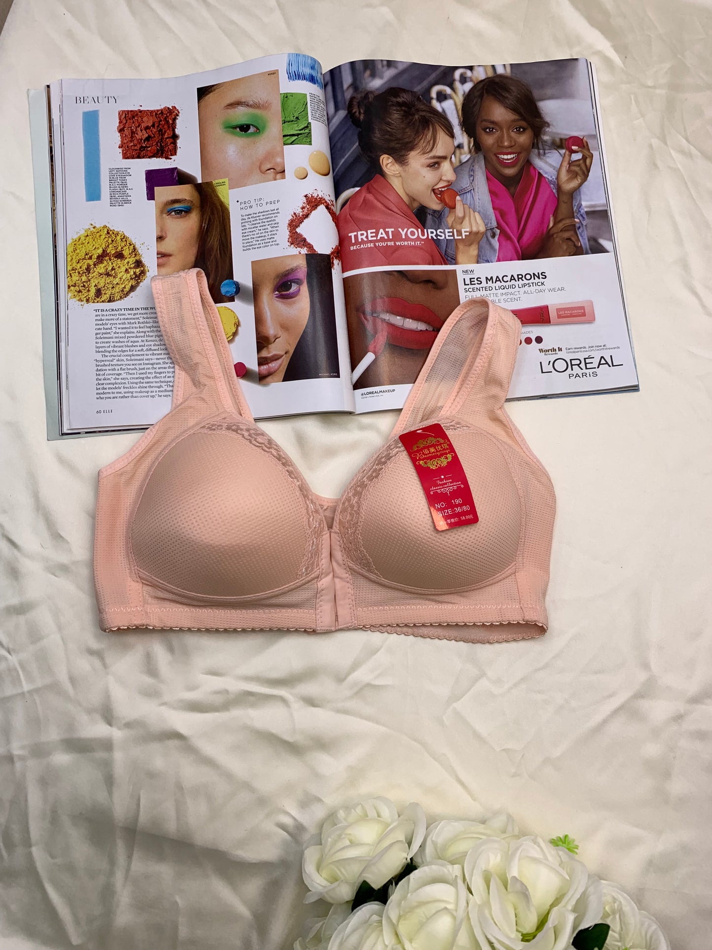 Wide Straps Front Hooks Light Padded Bra With Lace