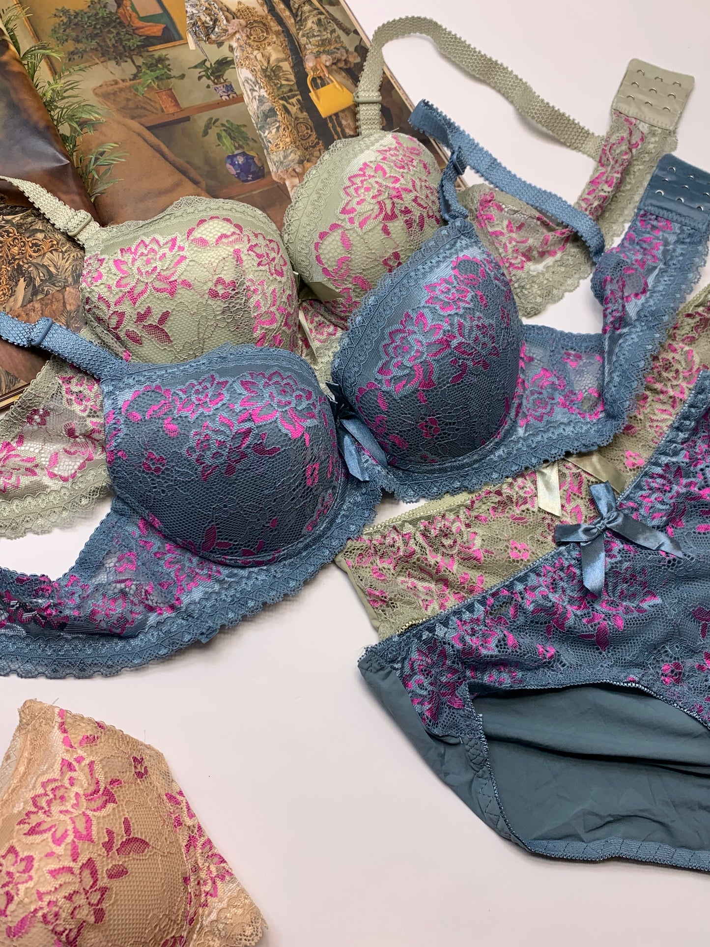 Fancy Padded Pushup Wire Bra and Panty Set