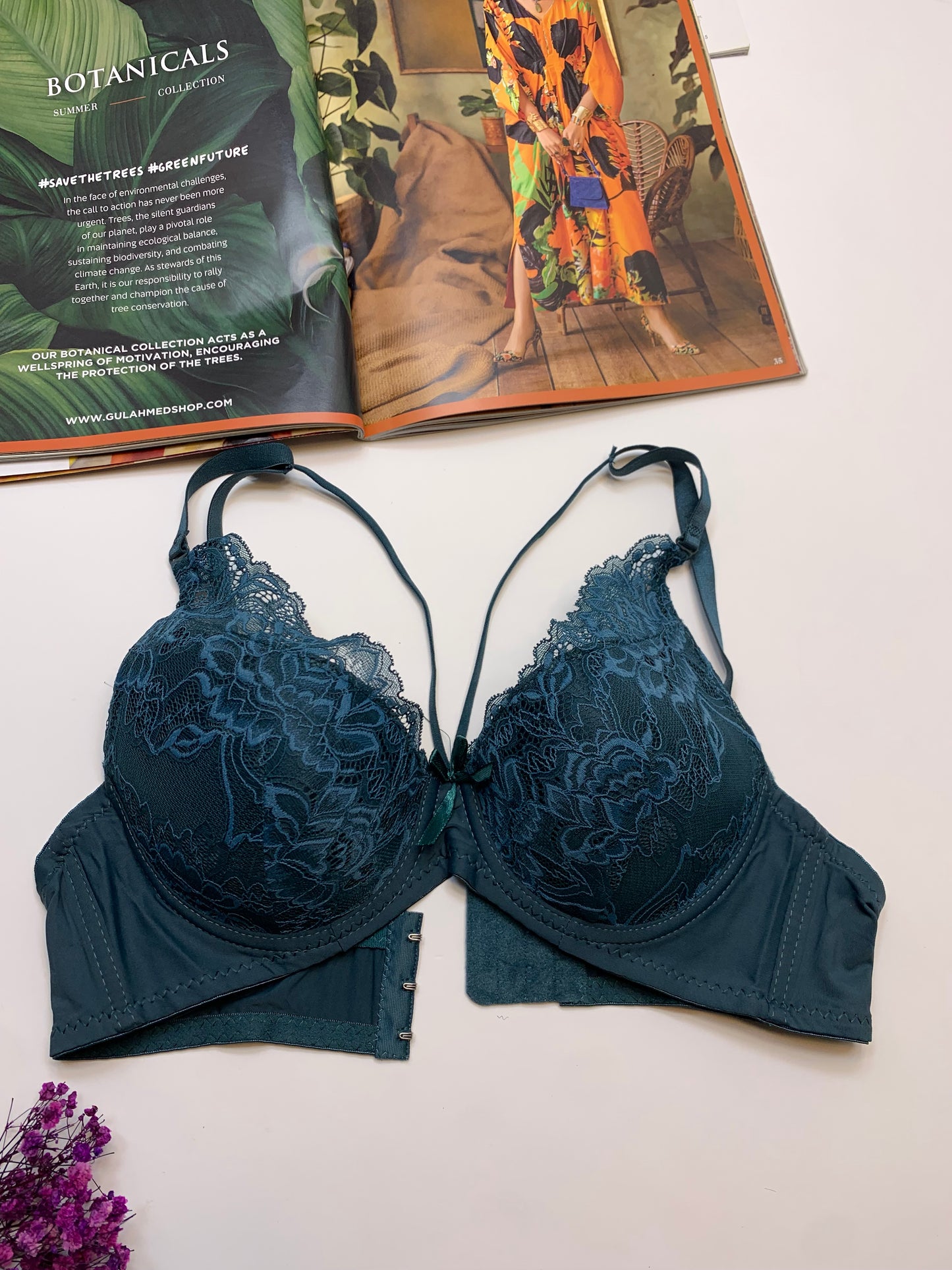 Elegant Criss Cross Design Padded Pushup Wired Bra