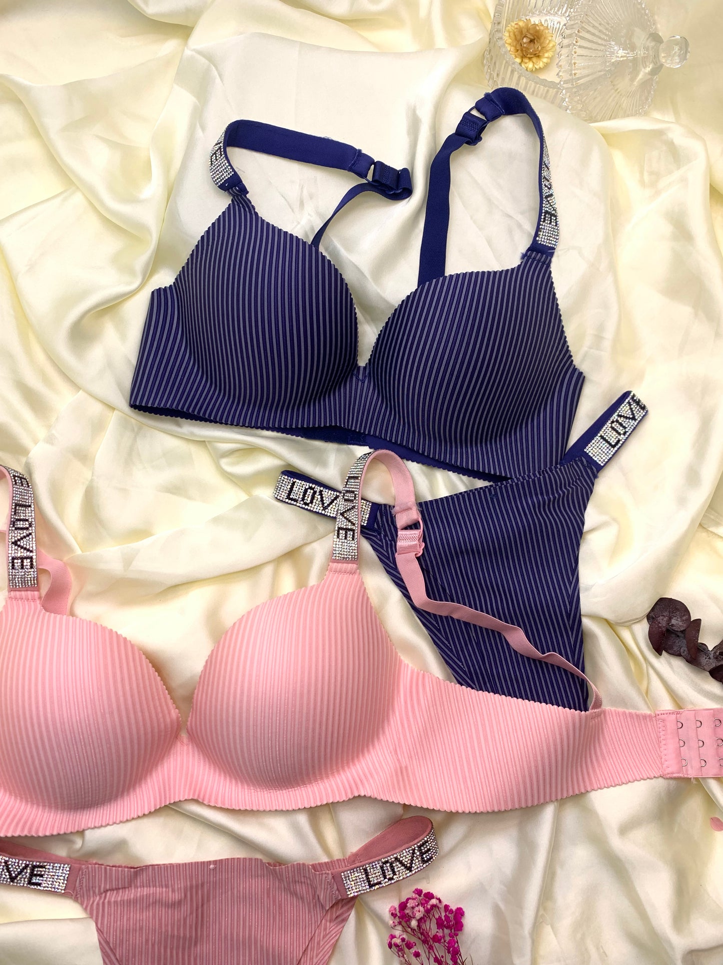 Love Padded Push-up Non Wired Bra and Matching Hipster