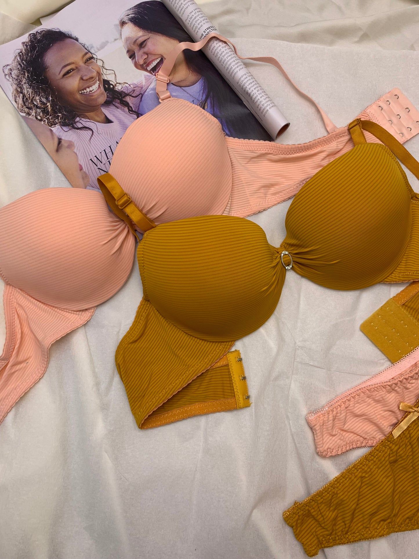 Knot Style Padded Pushup Underwired Bra and Thong Underwear