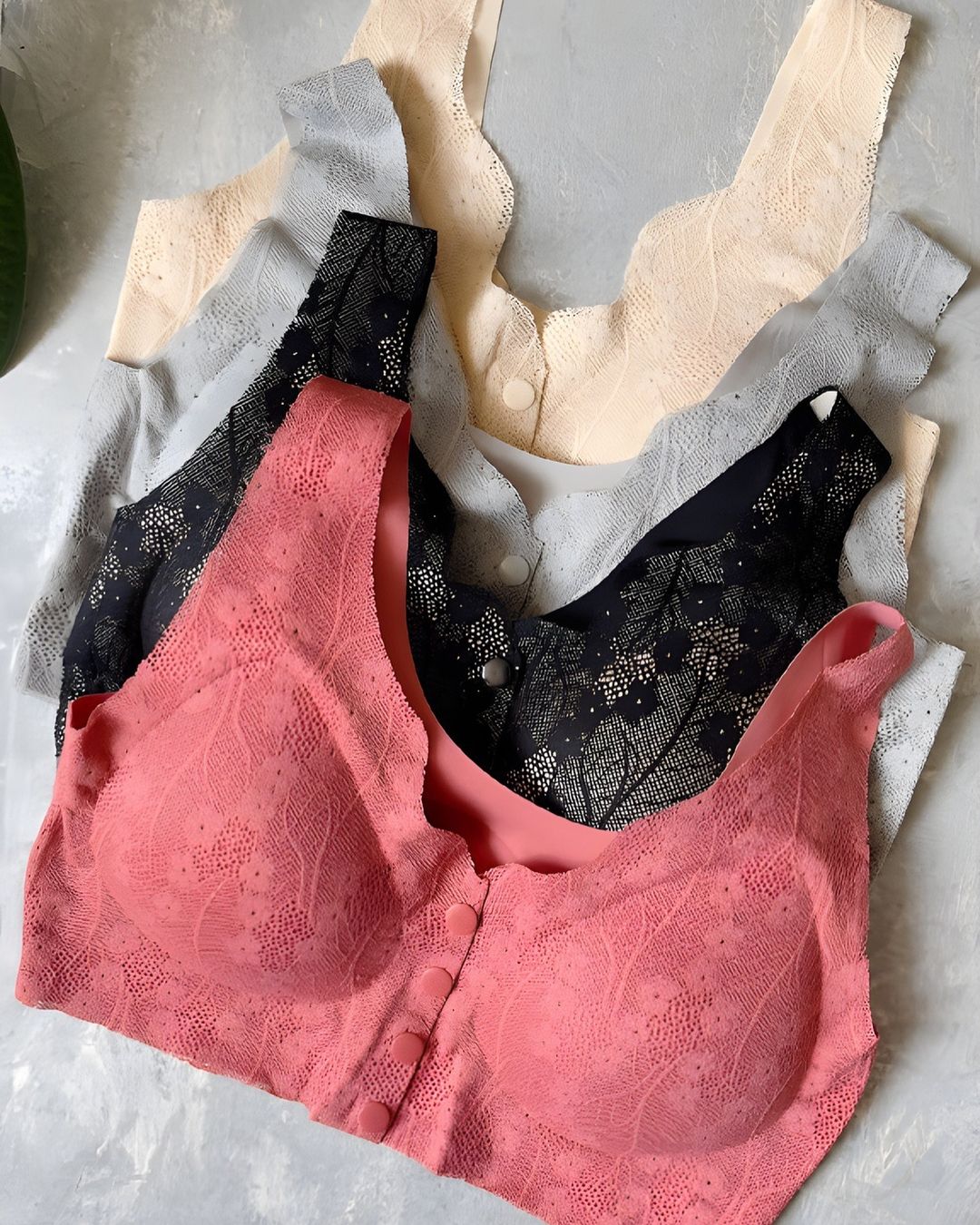 Anti Rash Seamless Stuff Front Button Bra
