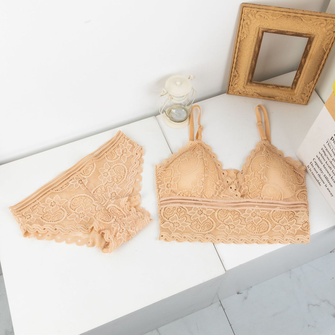 Elegant Brallete and Panty Set Free Size For (30-36)