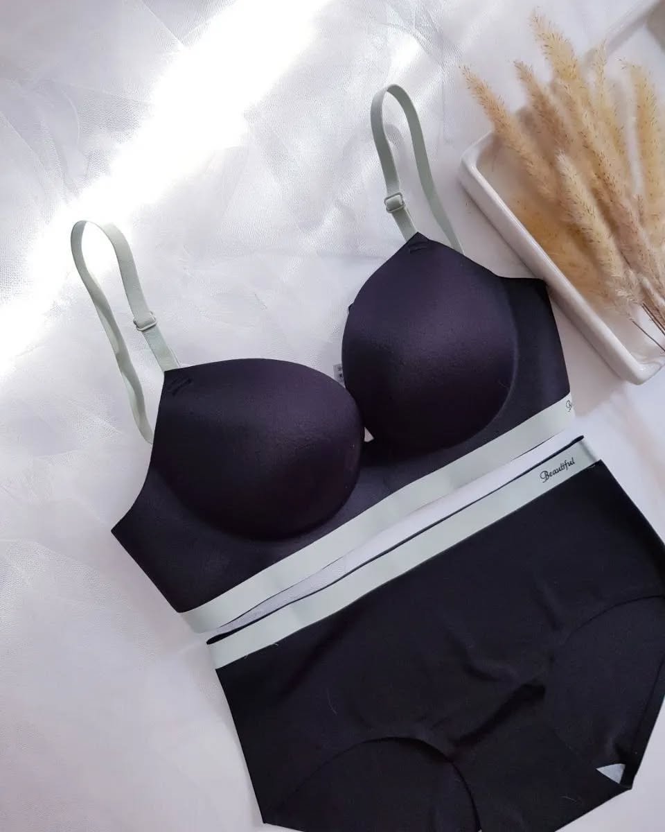 Seamless Double Padded Non Wire Bra Panty Set