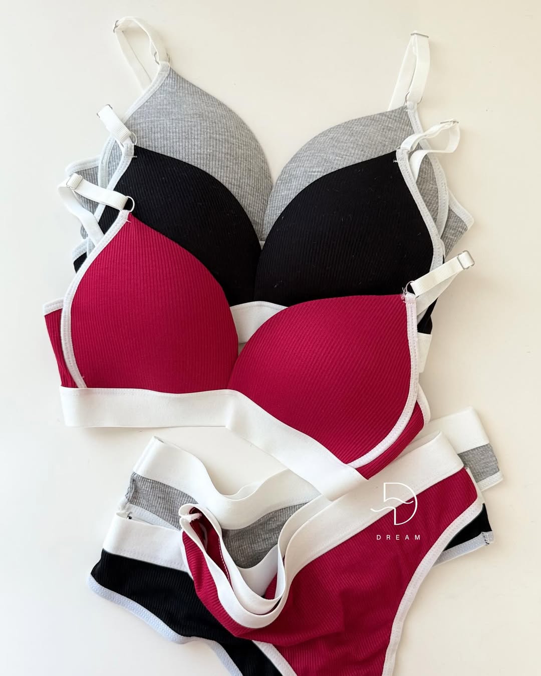 Cozy Sports Wireless bra and panty set