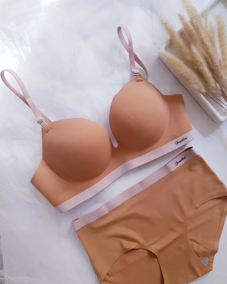 Seamless Double Padded Non Wire Bra Panty Set