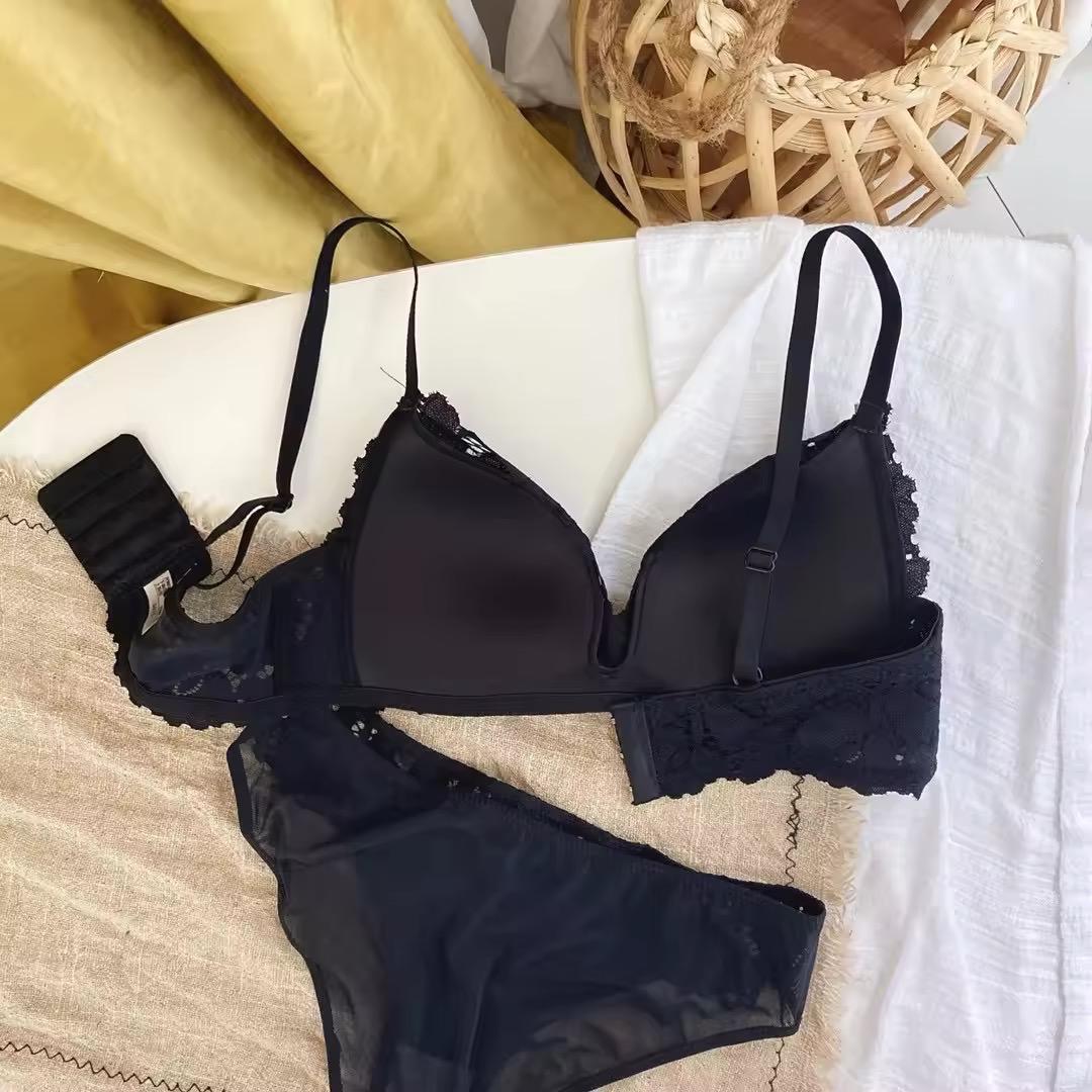 Elegant Triangle Shape Floral Bralette Set
