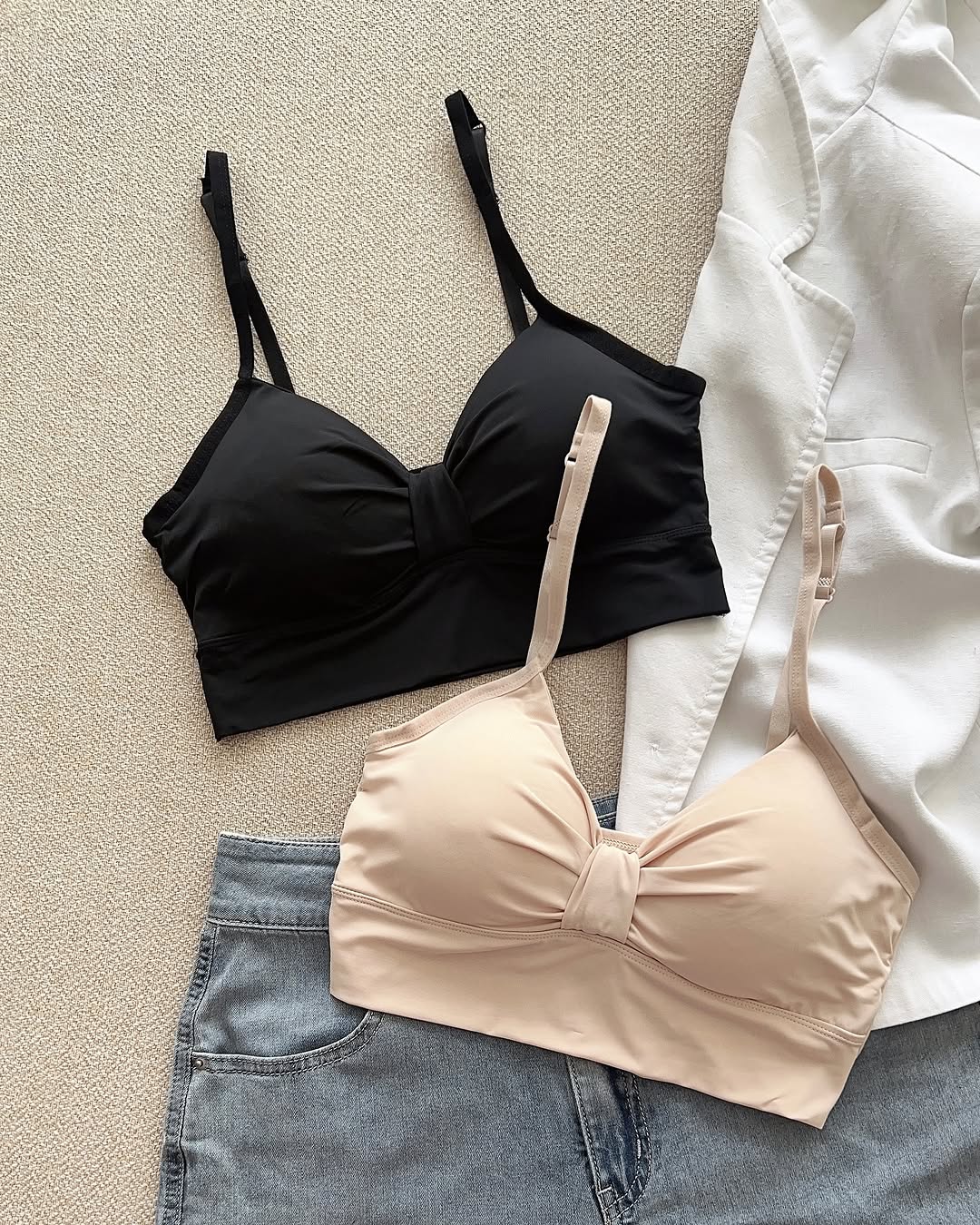Seamless Adjustable Strap Knot Bra