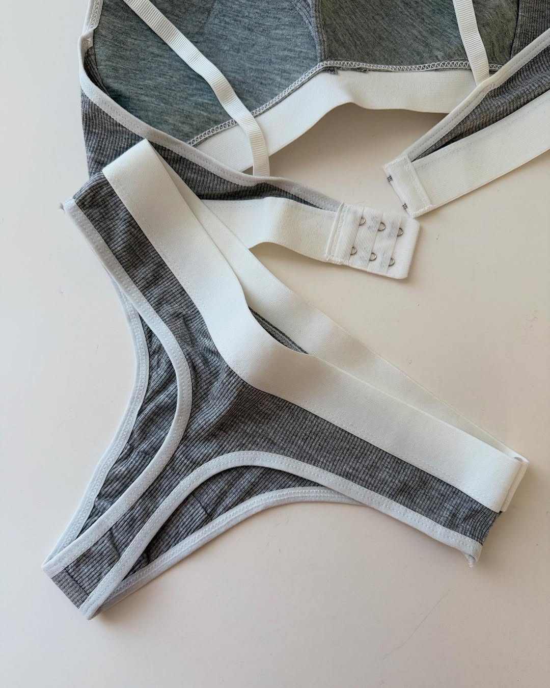 Cozy Sports Wireless bra and panty set