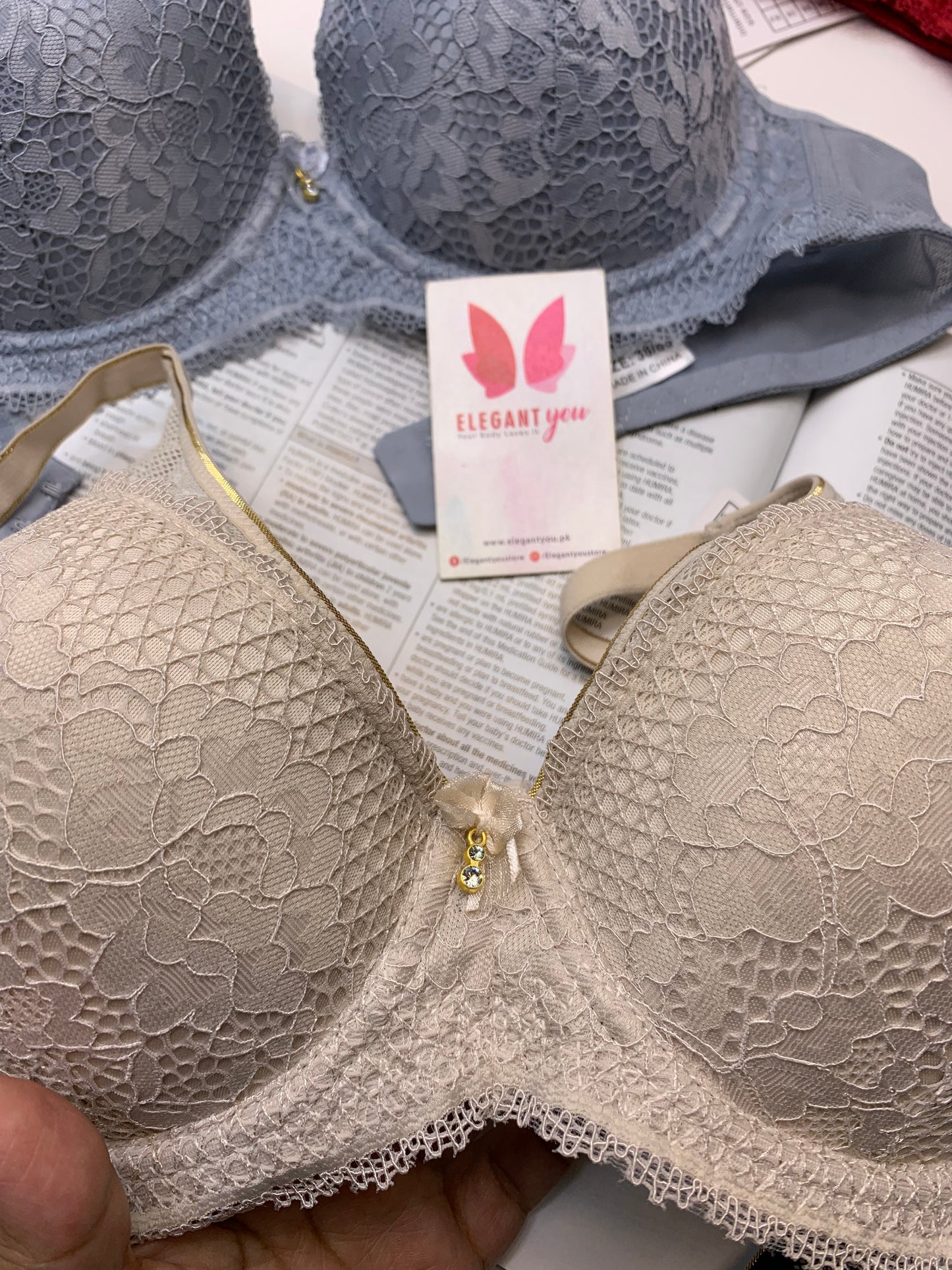 Elegant Single Padded Push-up Lace Bridal Bra