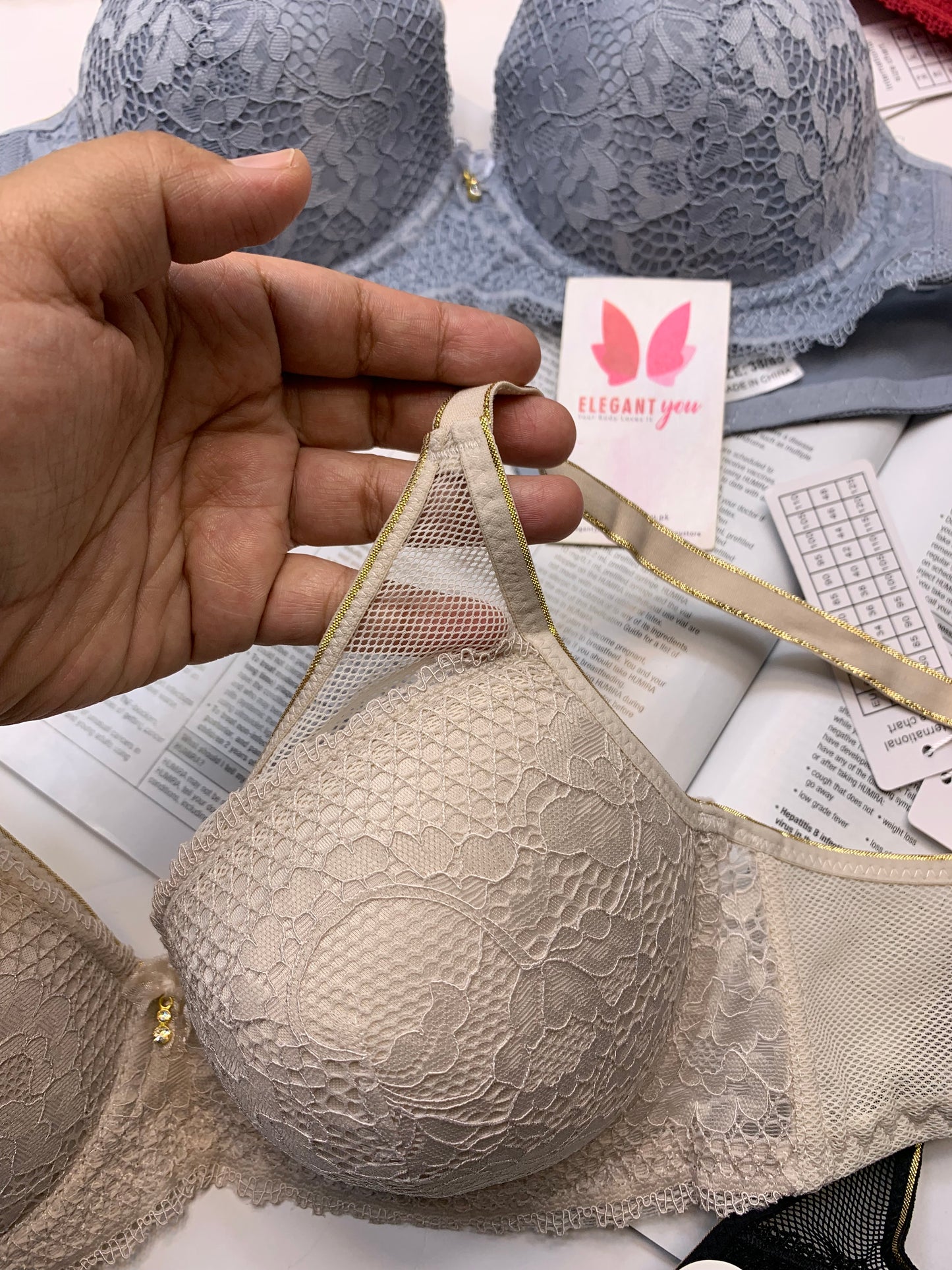 Elegant Single Padded Push-up Lace Bridal Bra