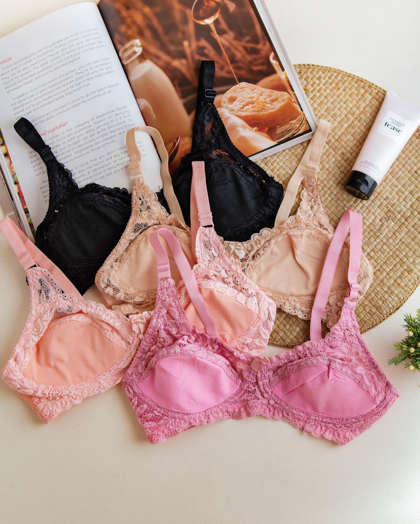 Elegant Thin Pad Non Wire Lace Bra (095)