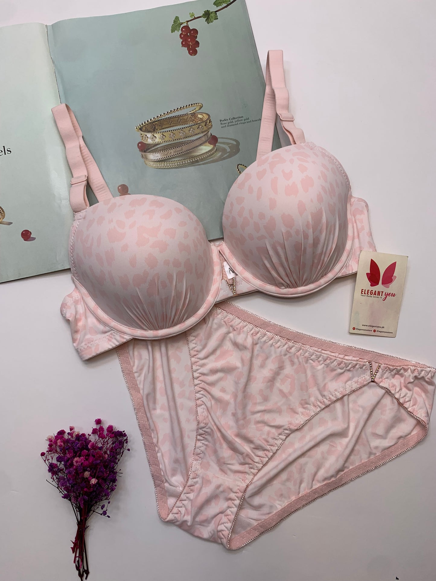 D Cup Size V Buckle Padded Push-up Wire Bra & Underwear Combo