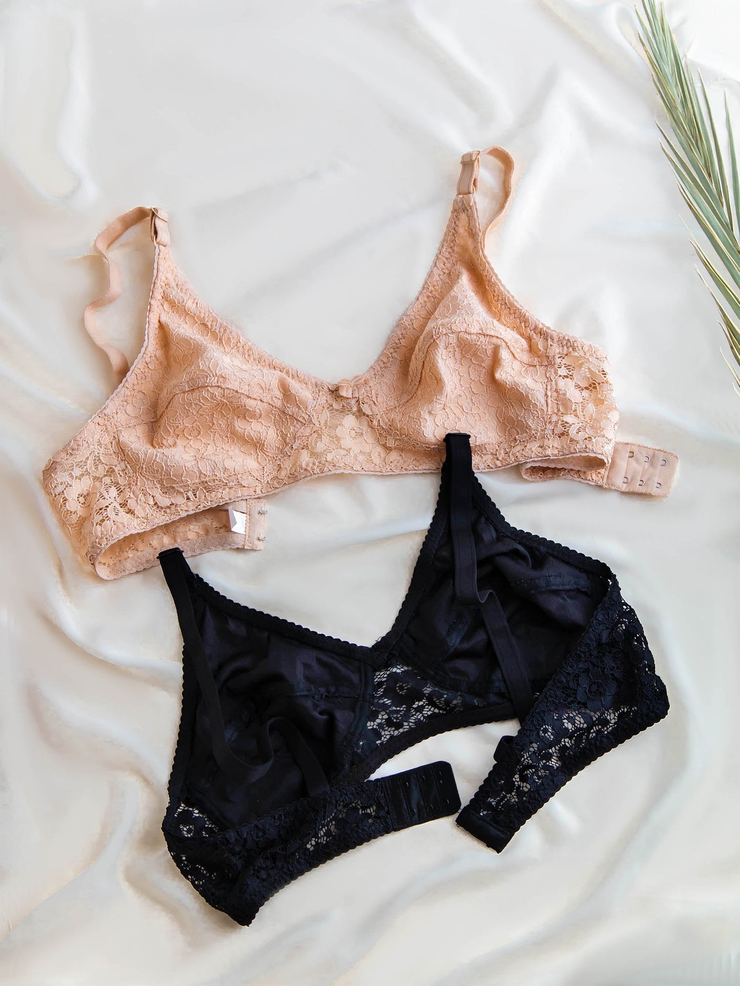 (32-42)b Elegant Flower Pattern Black Bra(R3-C)