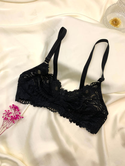 (32-42)b Elegant Lacy Cotten Net Bras Bundle Offer