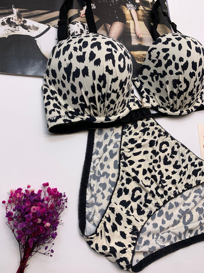 D Cup Size V Buckle Padded Push-up Wire Bra & Underwear Combo