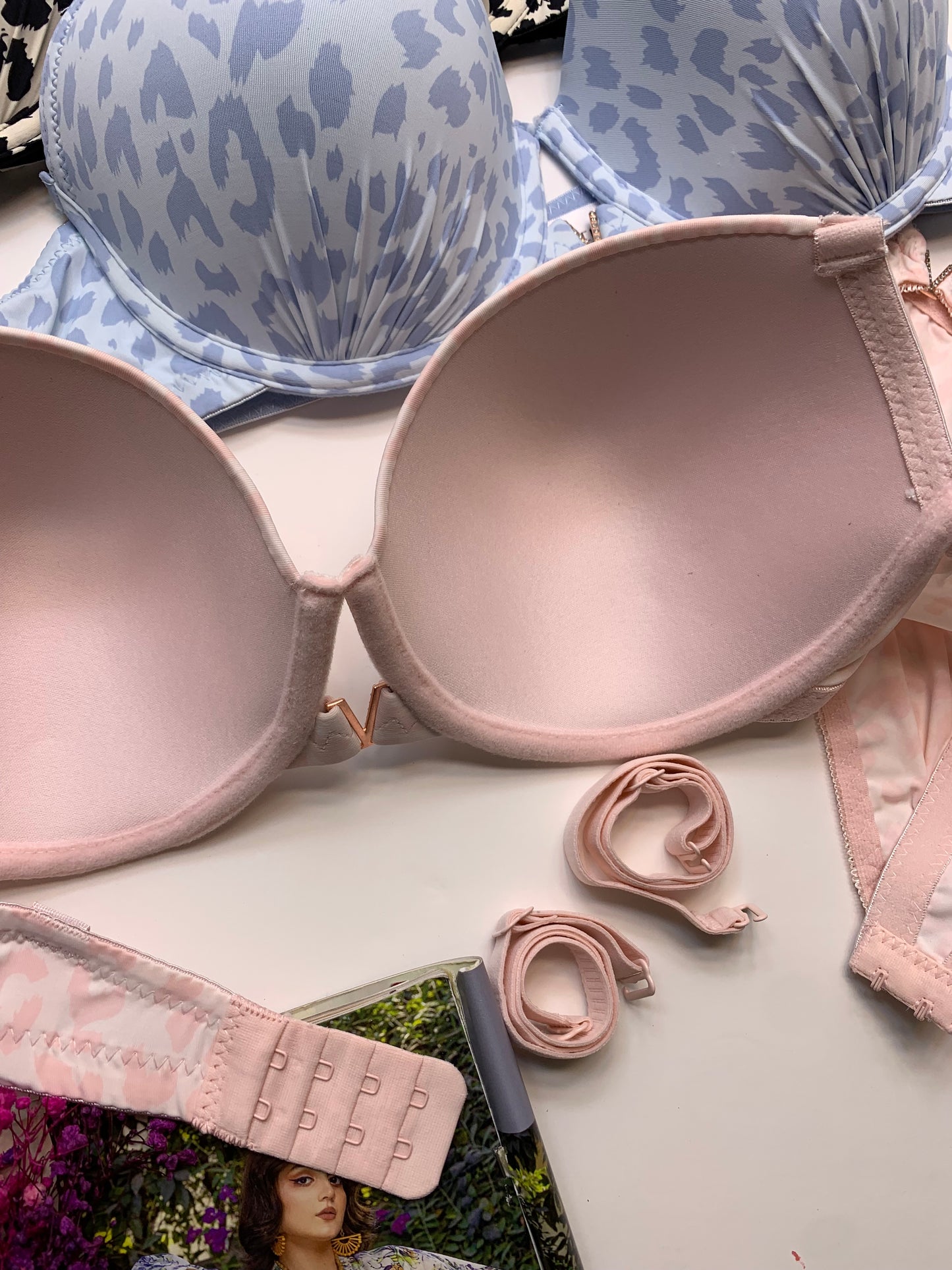 D Cup Size V Buckle Padded Push-up Wire Bra & Underwear Combo