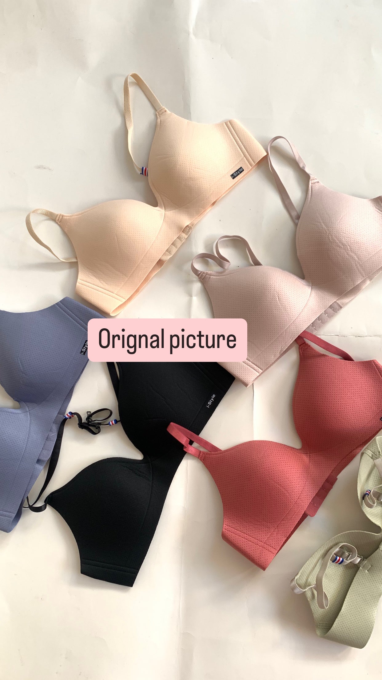 Seamless one-piece ultra thin wire free bra