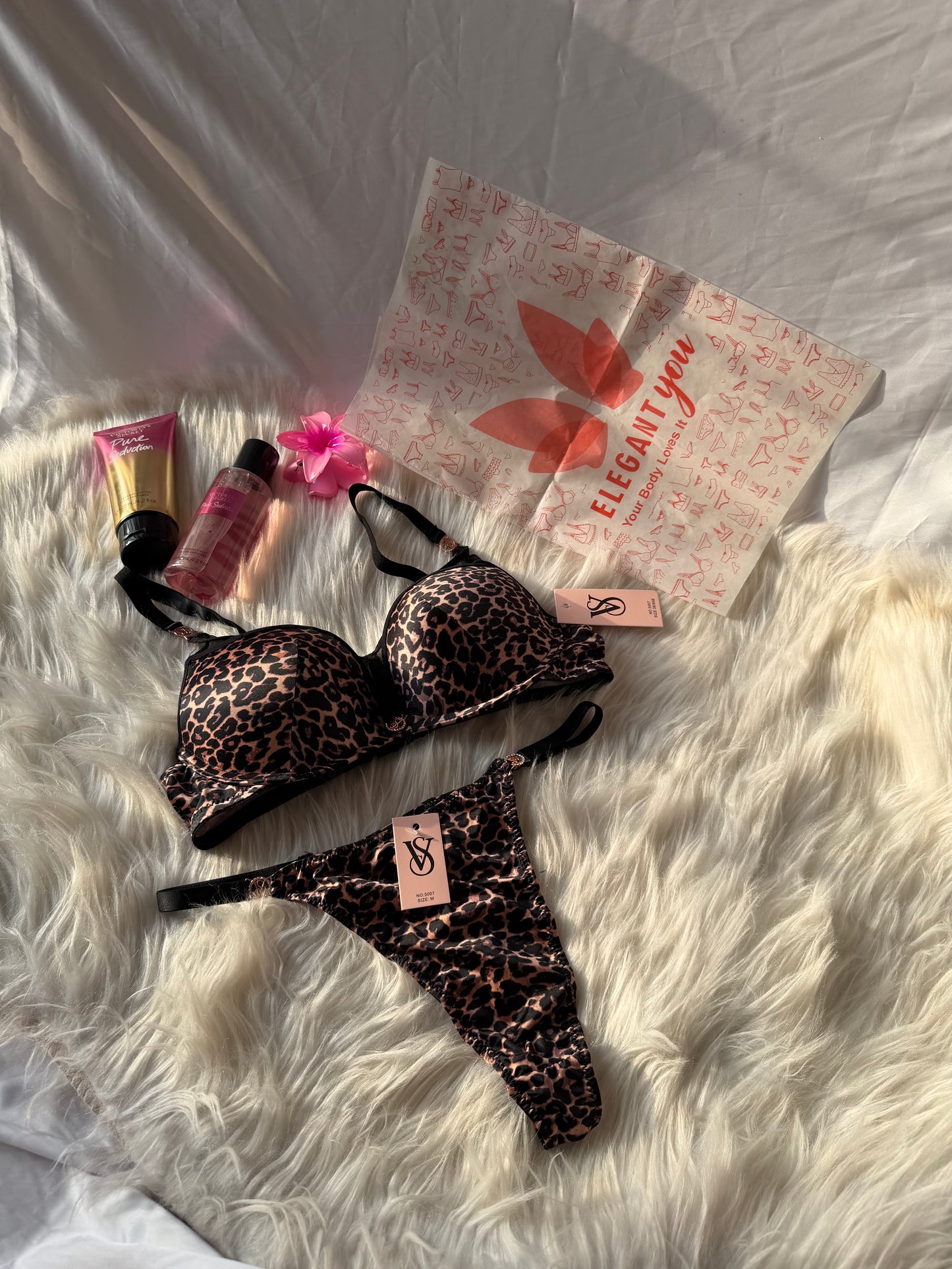 Victoria Secret Bra & Panty Set(R-2)^