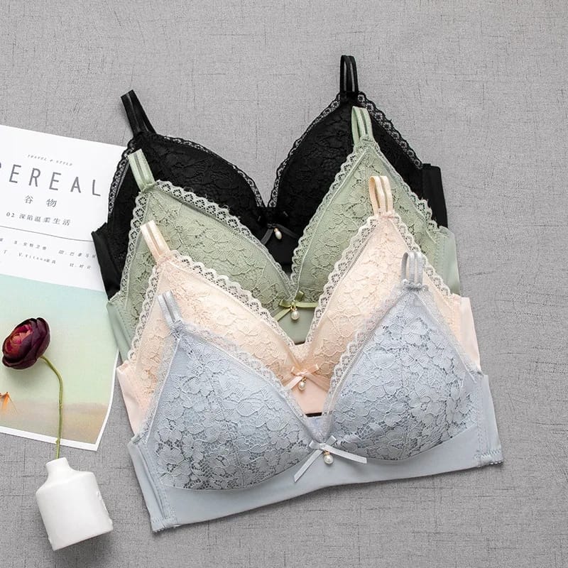 Elegant Lace Thin Pad Non Wire T shirt Bra