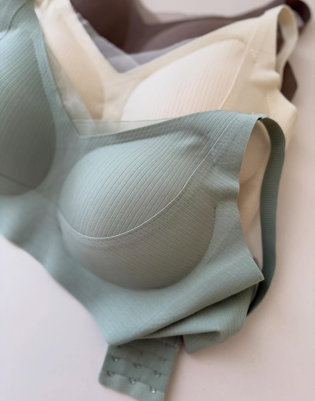 (40-42)size Seamless Lightweight Full Coverage Lifting Anti Glare Pushup Bra (053)*x