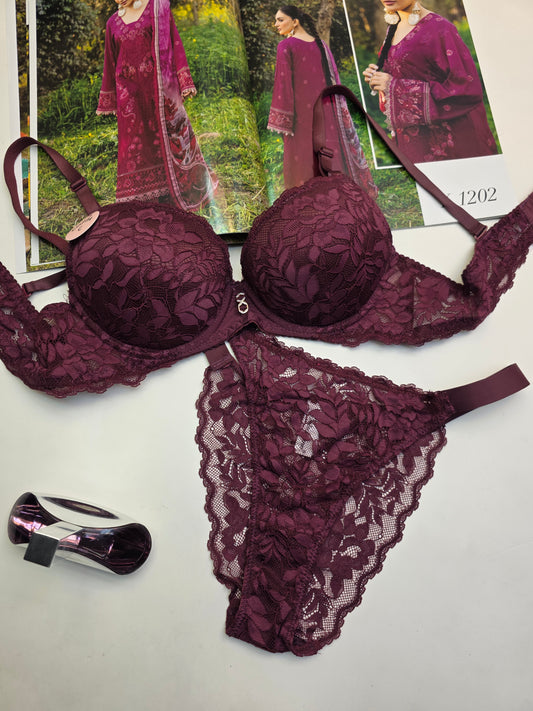 (38-42)C Elegant Padded Push-up Lace Bridal Bra & Thong Underwear