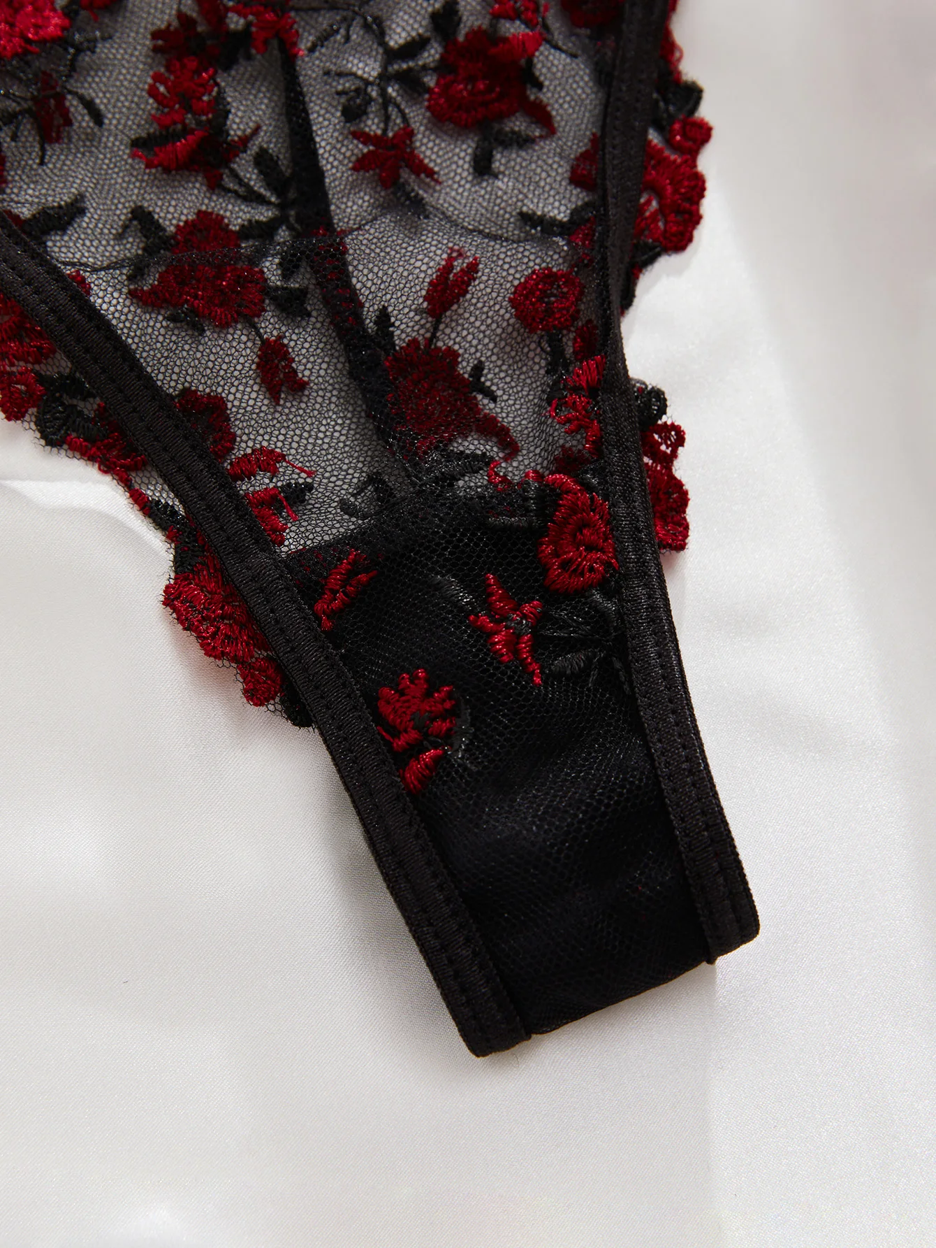 (34-38)B Beautiful Lace Underwire Bra and Panty Set(Floor)