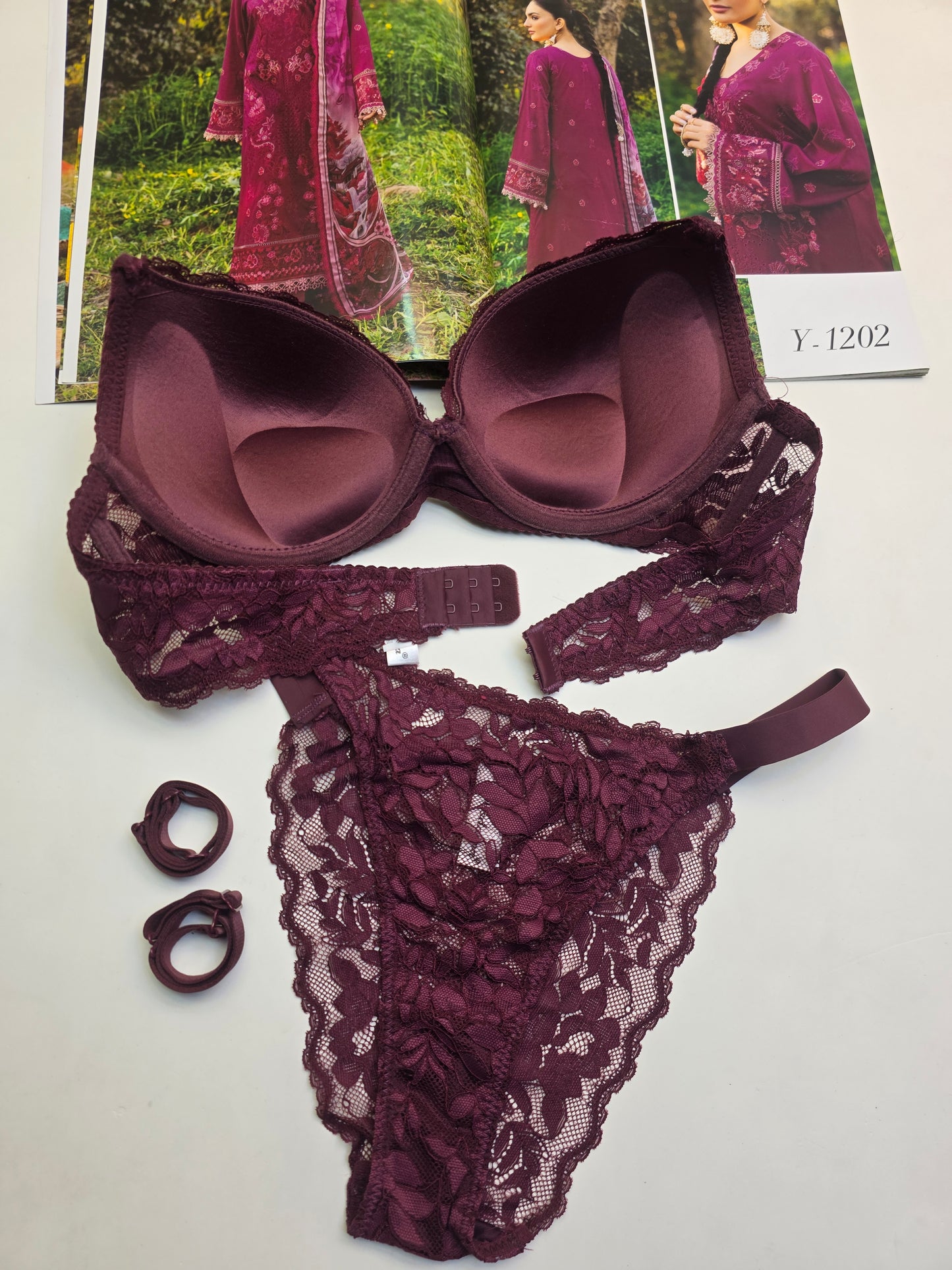 (38-42)C Elegant Padded Push-up Lace Bridal Bra & Thong Underwear*