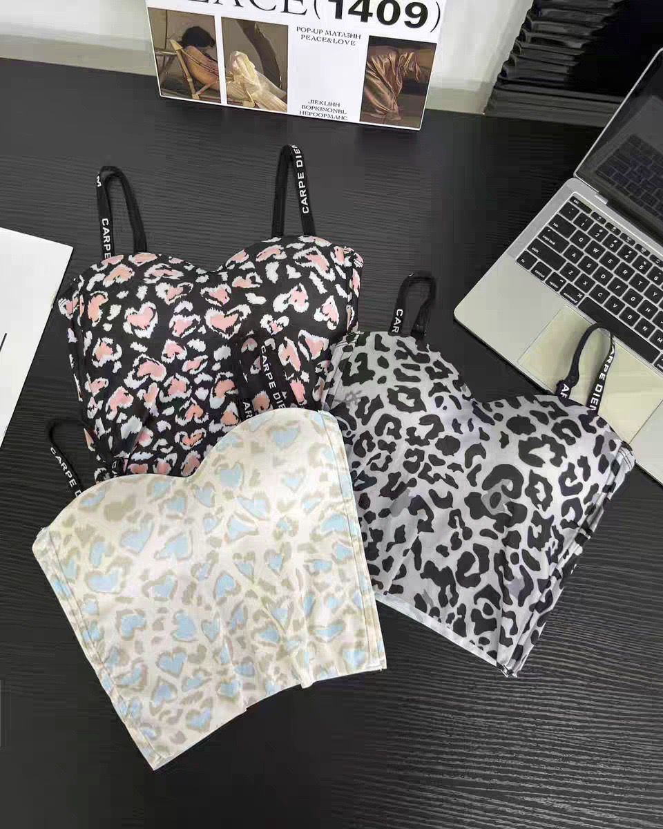 (34-40) Seamless Chittah Print Soft Pad Tank Top