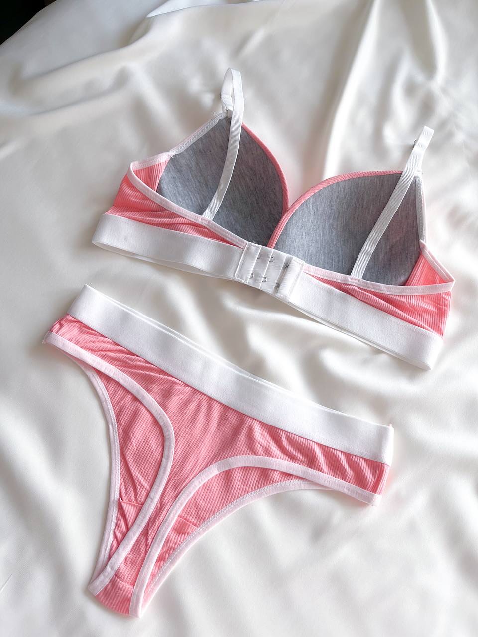 Cozy Sports Wireless bra and panty set