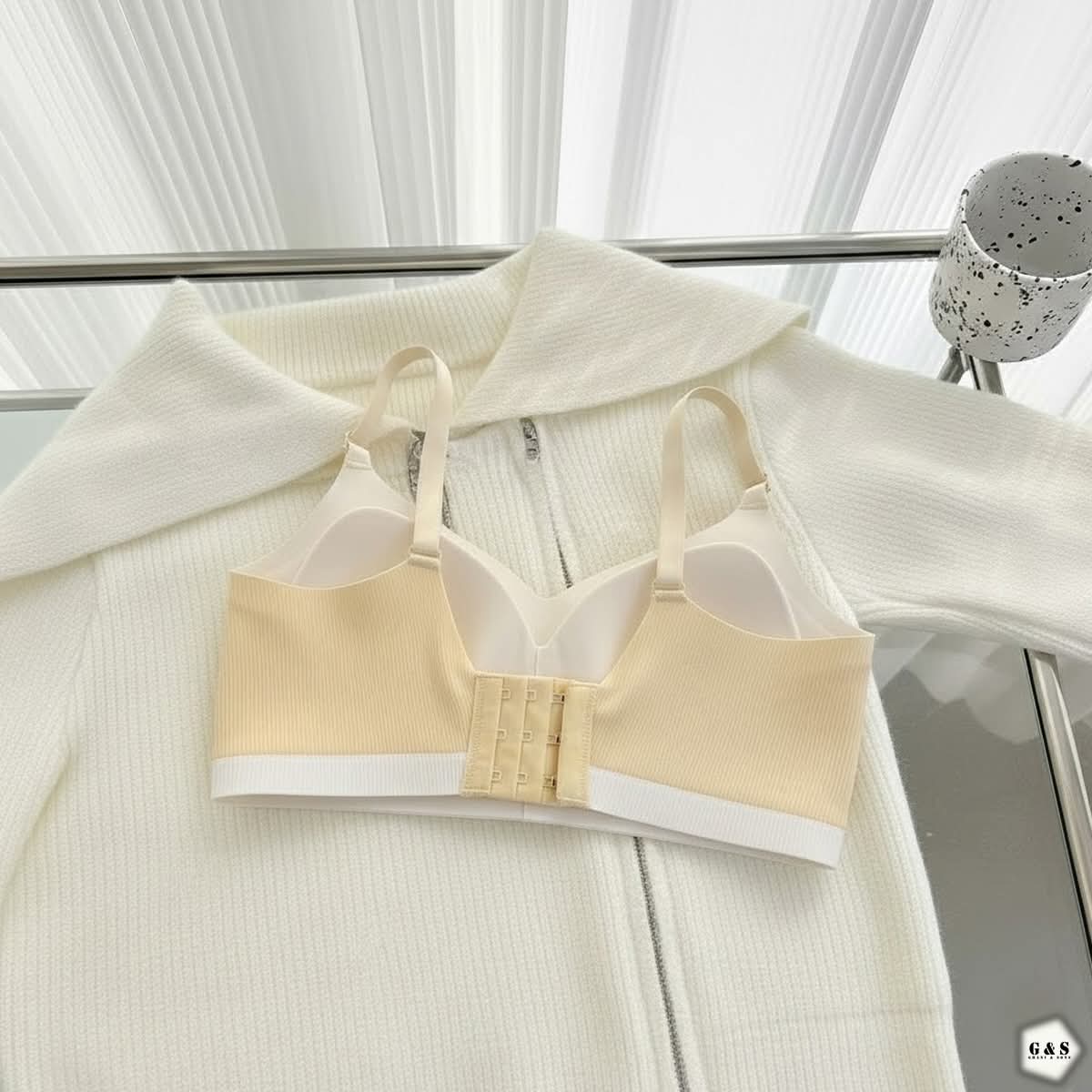 (32-38) Seamless Full Coverage No Rash Bra (060)